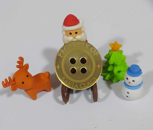 Gold acrylic Santa lost button